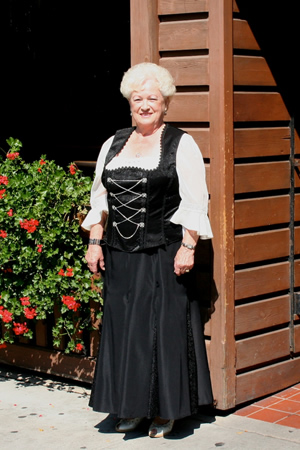 Trachen vest with skirt and white blouse