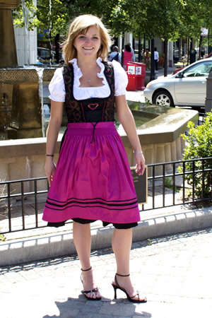 Pink dirndl