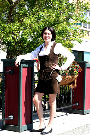 Leather trachen vest with shorts and blouse